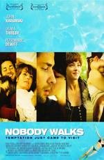 Никто не уходит (Nobody Walks) 2012